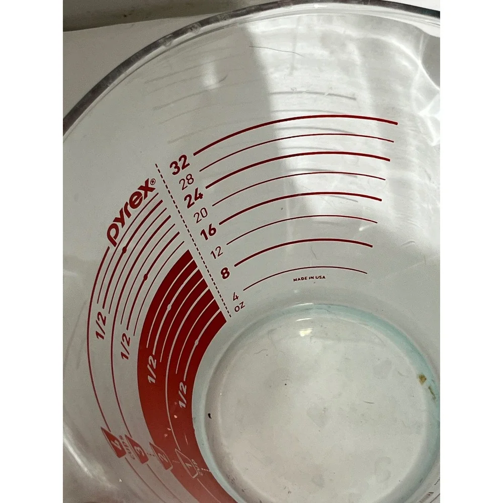 Pyrex 4 Cup 1 Liter Glass Measuring Cup Red Graphics Made in USA 32oz Clear